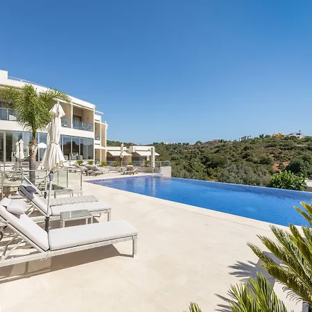 Caneiros Luxury House & Suites-2